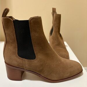 Steve Madden Rhiannon Suede Chelsea Boots